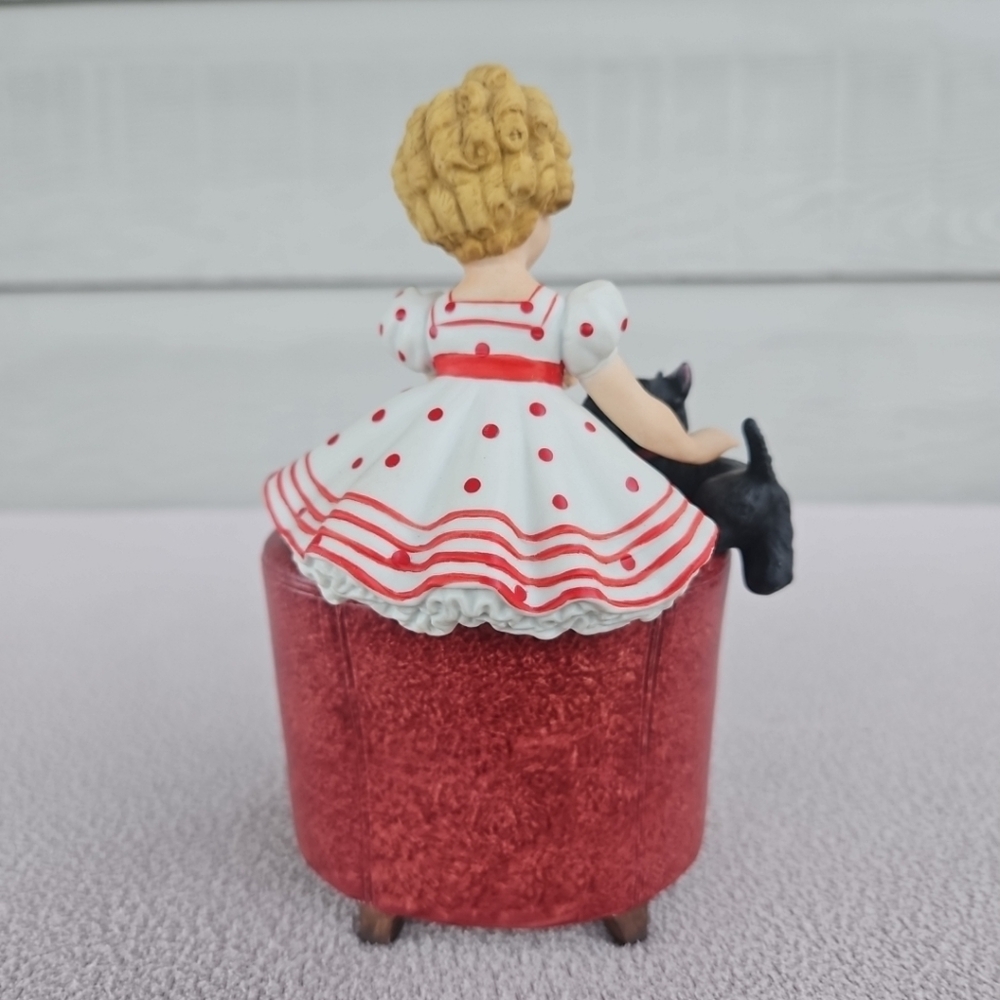 Shirley Temple Stand Up & Cheer Figurine Porcelain Nostalgia Collectible VTG - Picture 5 of 11